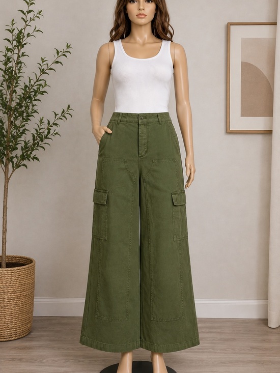 Universal Thread Pants - Universal Thread Women’s Olive Green Cargo Pants Size 8 Wide Leg Long Pants
